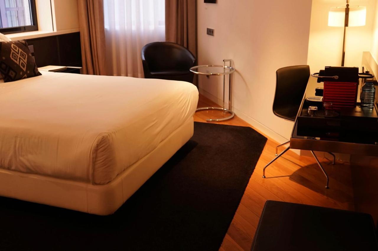 Hotel Inffinit Vigo Exteriör bild
