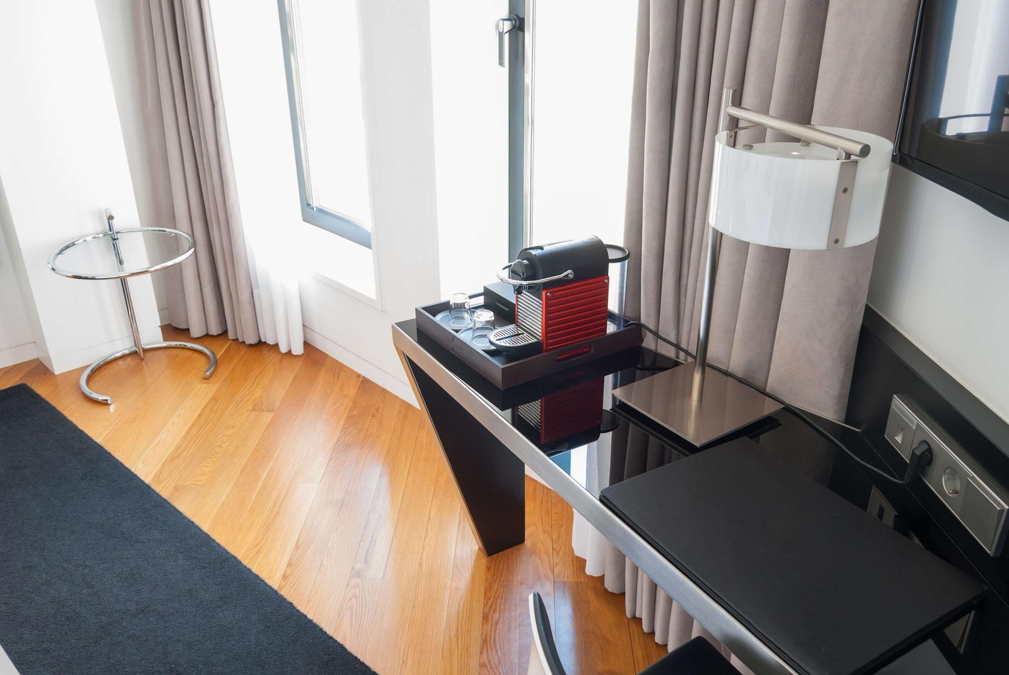 Hotel Inffinit Vigo Exteriör bild