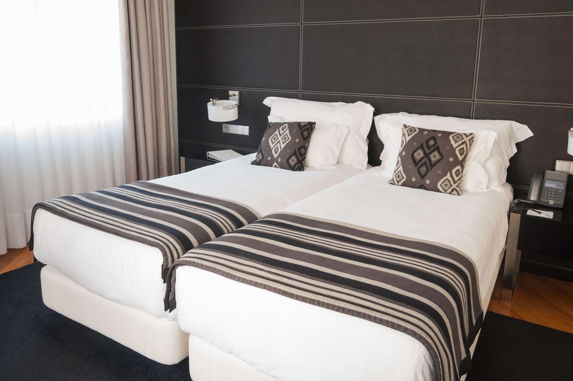 Hotel Inffinit Vigo Exteriör bild