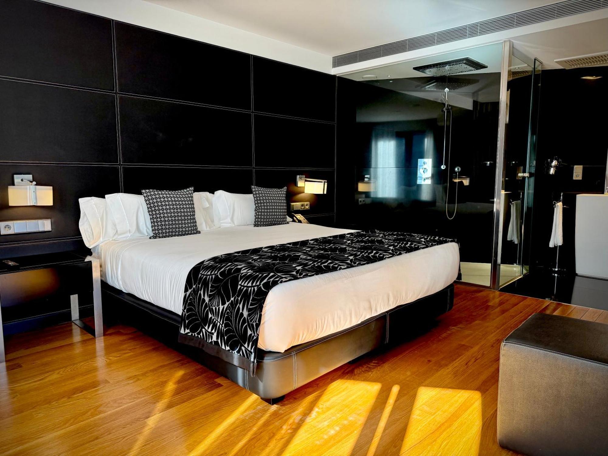 Hotel Inffinit Vigo Exteriör bild
