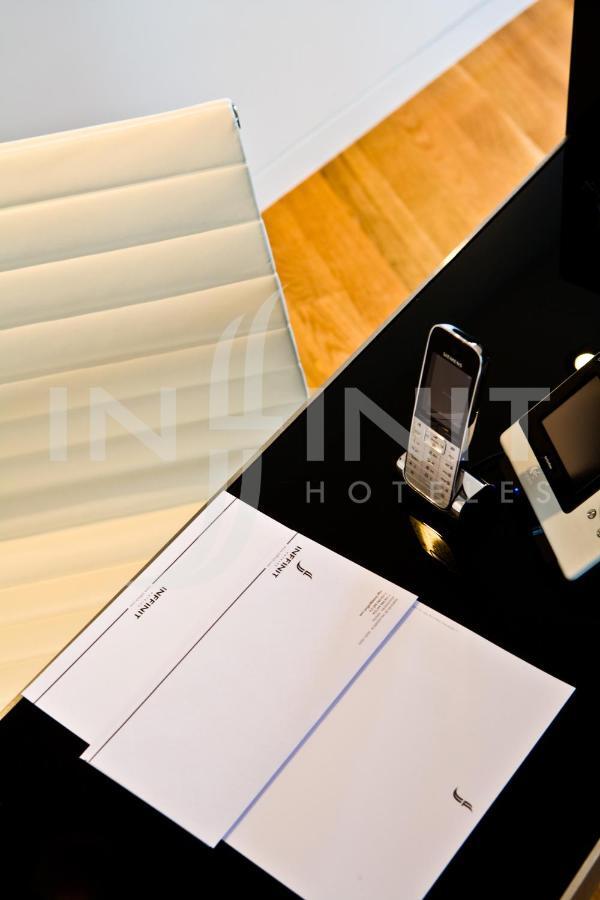 Hotel Inffinit Vigo Rum bild